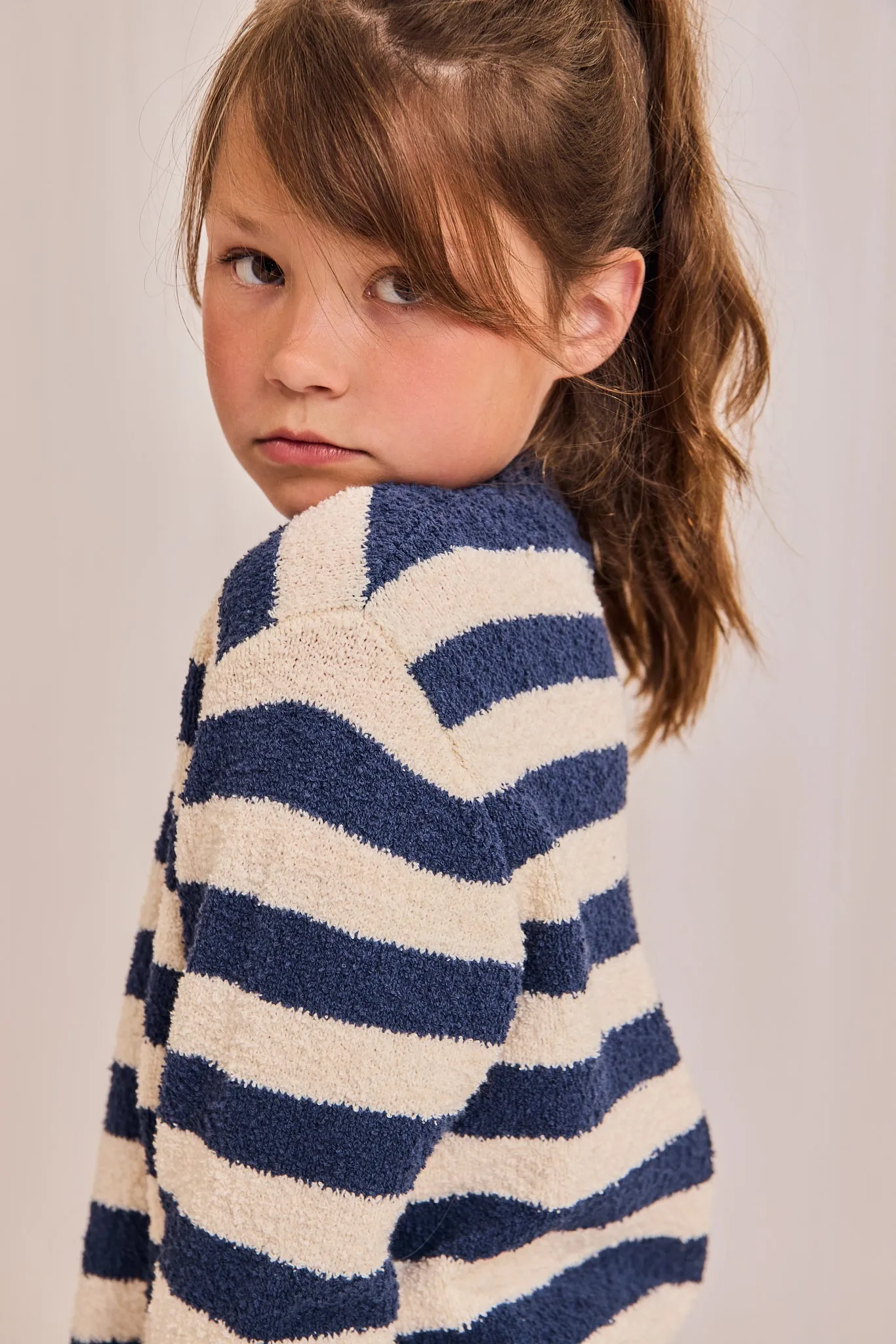 chock striped c-neck