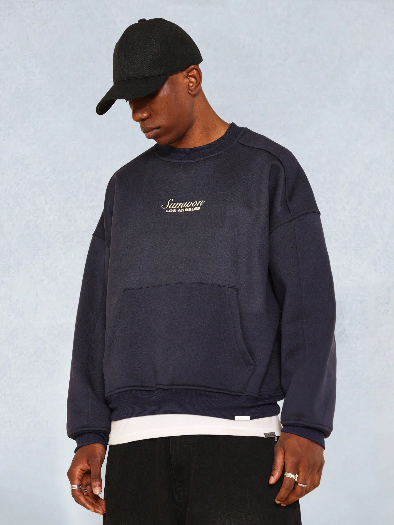 Oversized Fit Sweatshirt With Graphic Print And Pocket