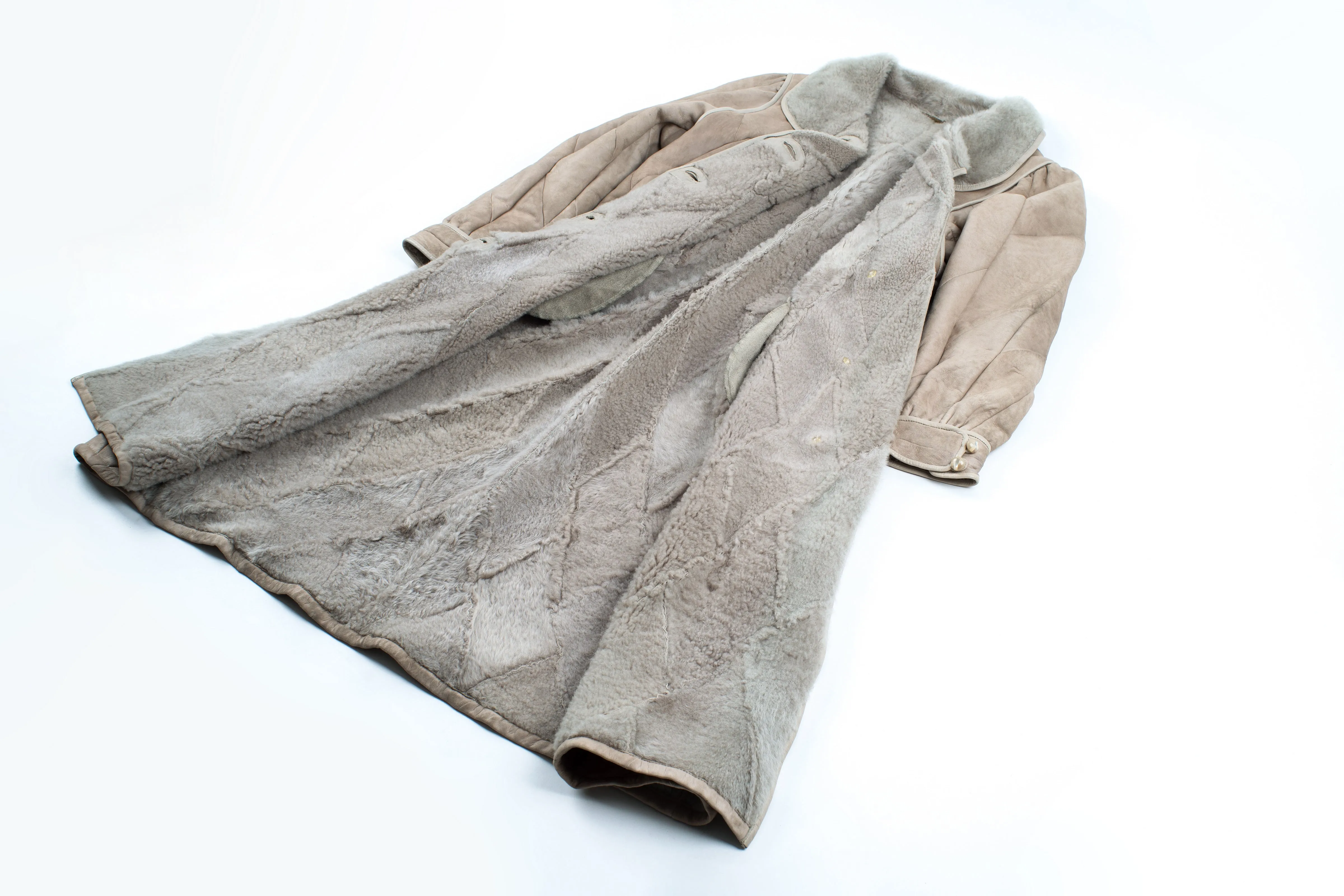 Women's Long Gray Elegant Shearling Coat with Puff Shoulders, Size L