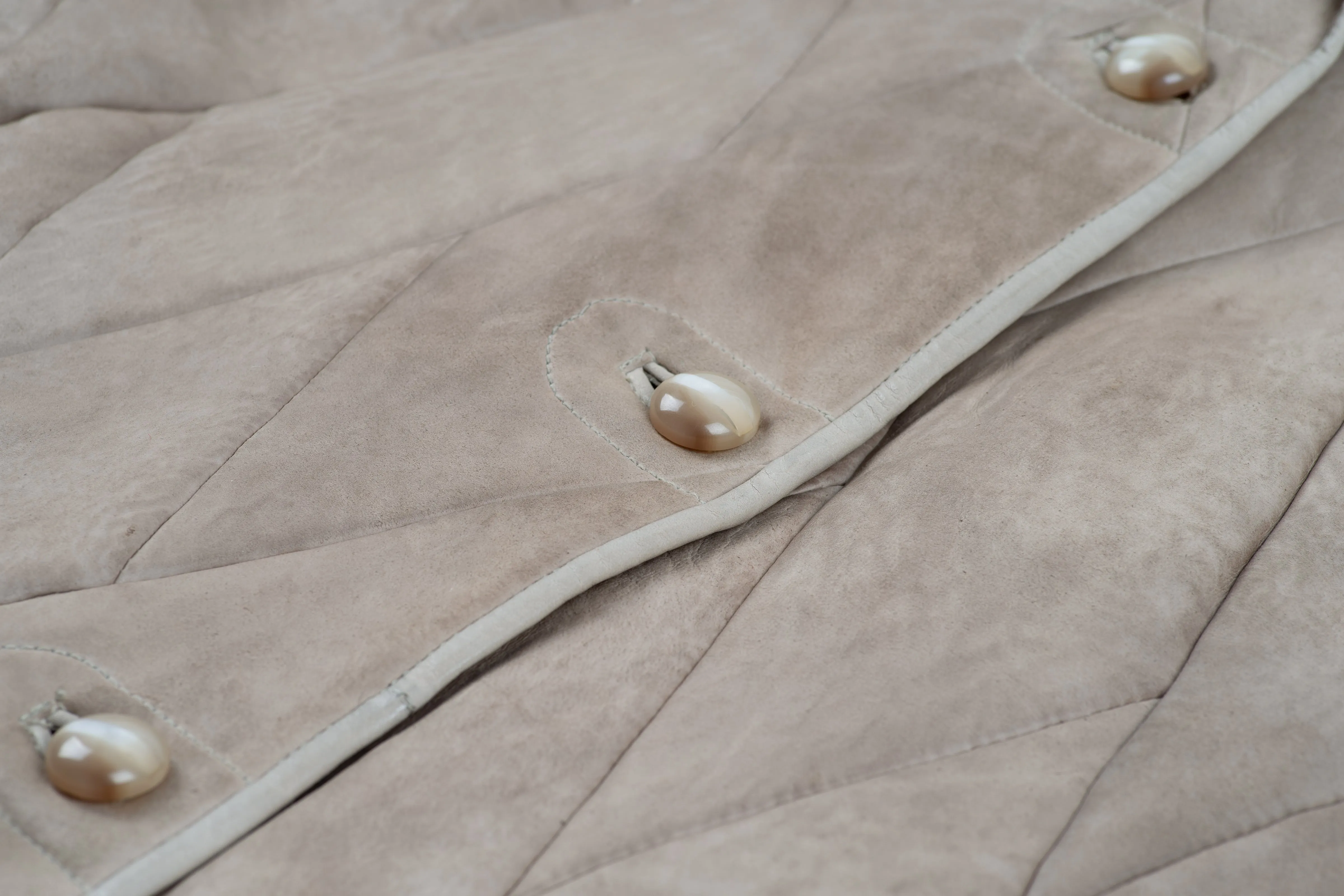 Women's Long Gray Elegant Shearling Coat with Puff Shoulders, Size L
